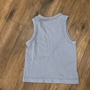 Dynamic size one size cropped blue halter neck tank top